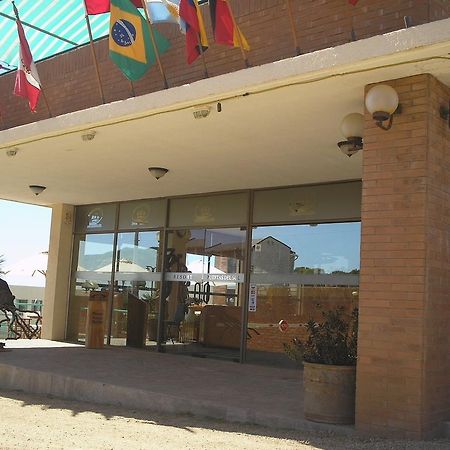 Resort Puertas Del Sol Ел Киско Екстериор снимка